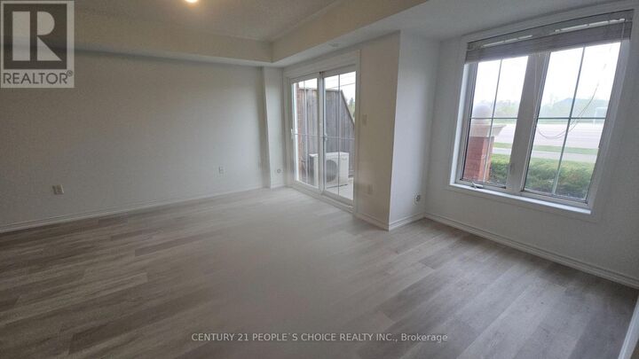 Property Photo:  2500 Post Road #5  ON L6H 0K1 