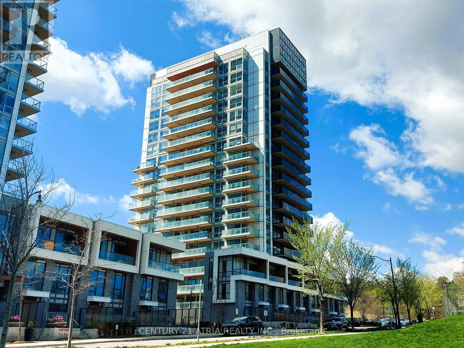 Property Photo:  25 McMahon Drive 908  ON M2K 0J1 