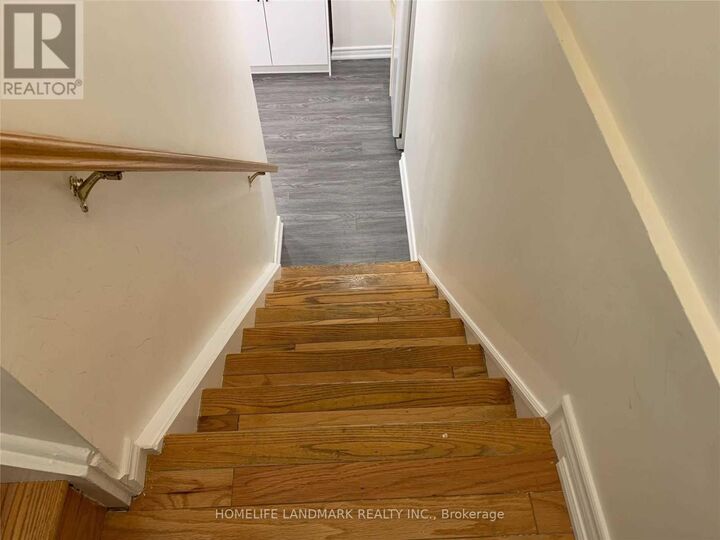 Property Photo:  8 Big Red Avenue Lower  ON M1V 1N7 
