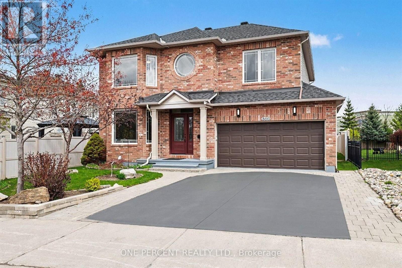 Property Photo:  860 Taradale Drive  ON K2J 5P3 