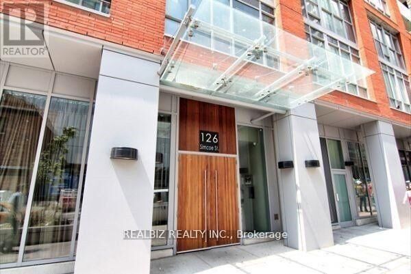Property Photo:  126 Simcoe Street 2401  ON M5H 4E6 