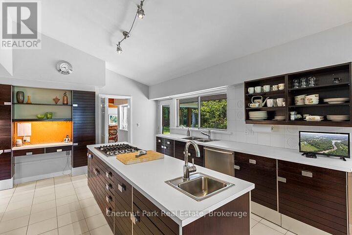 Property Photo:  403123 Grey Road 4  ON N0G 1R0 