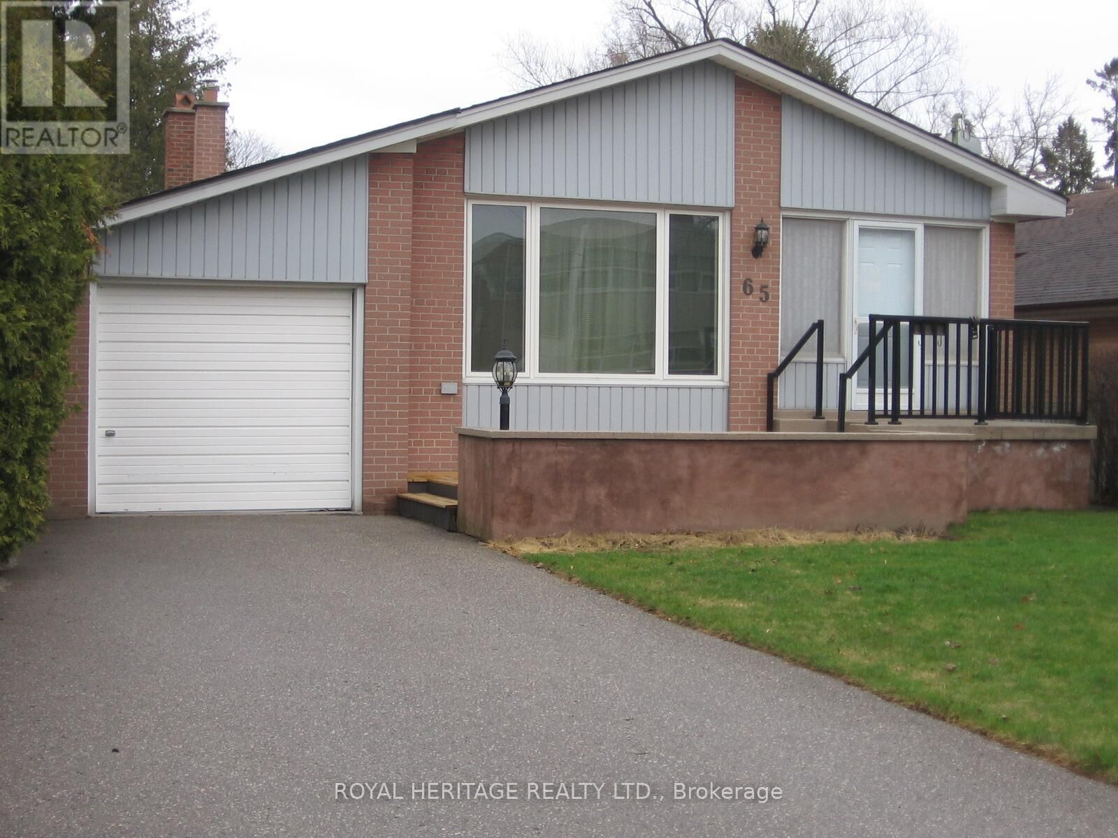 Property Photo:  65 Bennett Road  ON M1E 3Y2 