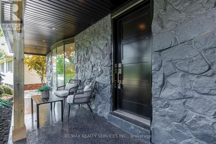 Property Photo:  5133 Cherryhill Cres  ON L7L 4B8 