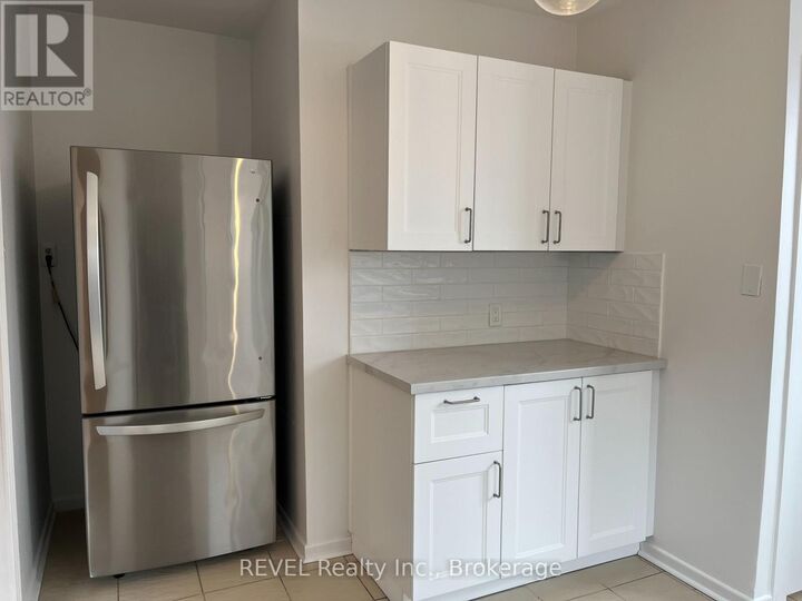 Property Photo:  232 Vine Street  ON L2M 4T1 