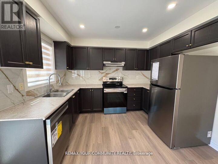 Property Photo:  52 Stanley Street  ON L4M 6V6 