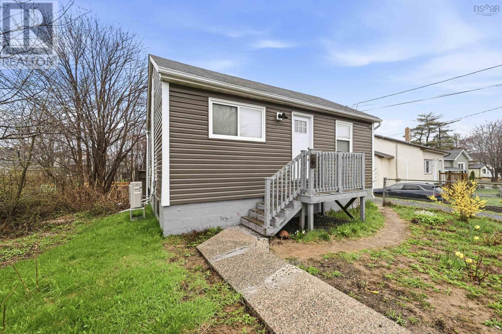Property Photo:  Sylvia Avenue 6  NS B3R 1J8 