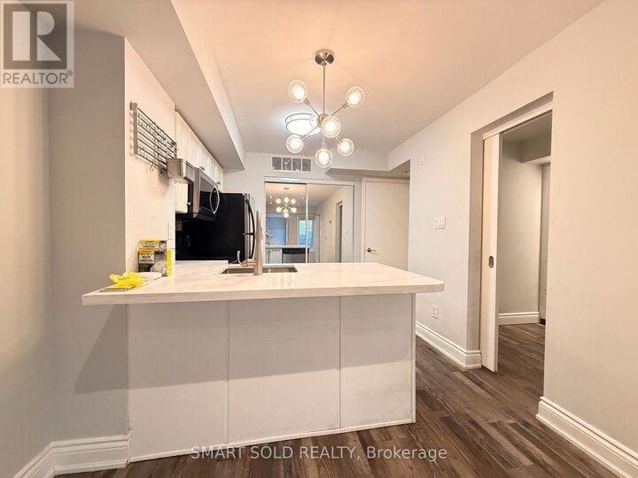 Property Photo:  10 Laidlaw Street 725  ON M6K 1X2 