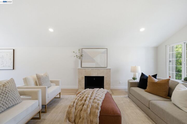 Property Photo:  40684 Mission Blvd  CA 94539 
