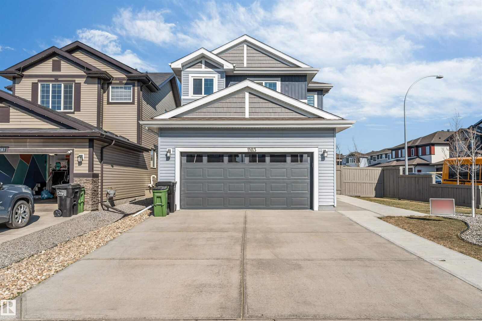 Property Photo:  1103 29 Street NW  AB T6T 2H3 