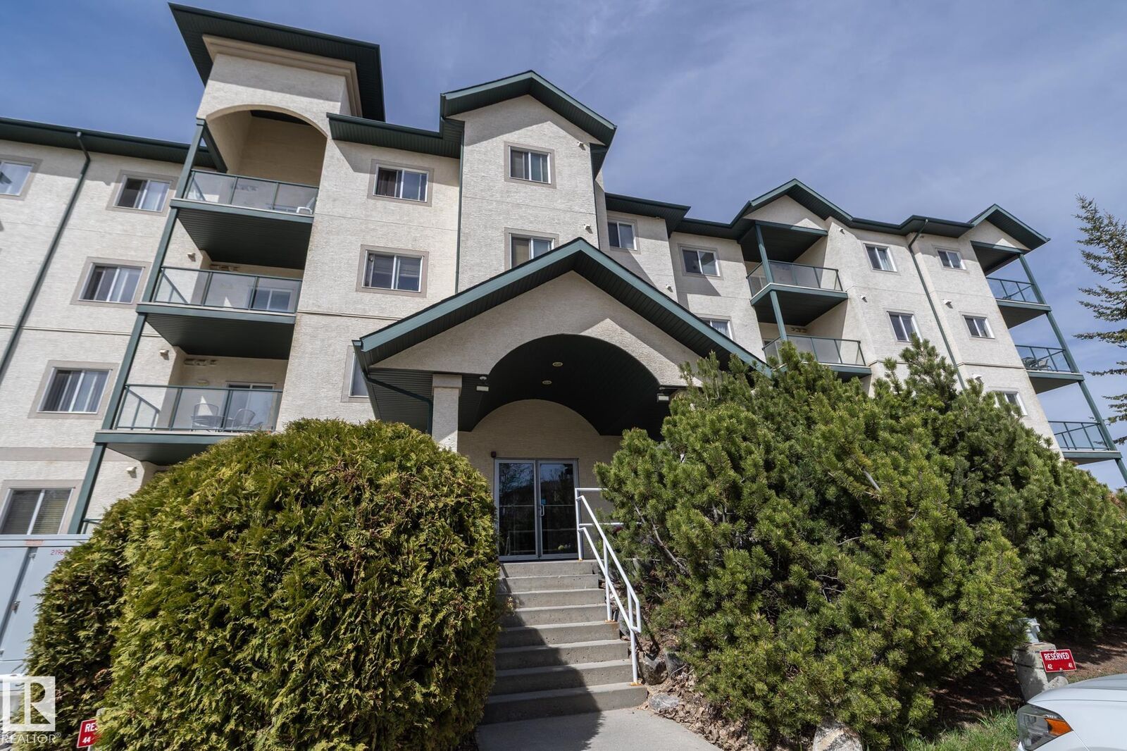 Property Photo: 304 Lewis Estates Boulevard NW 102 AB T5T 6Y7