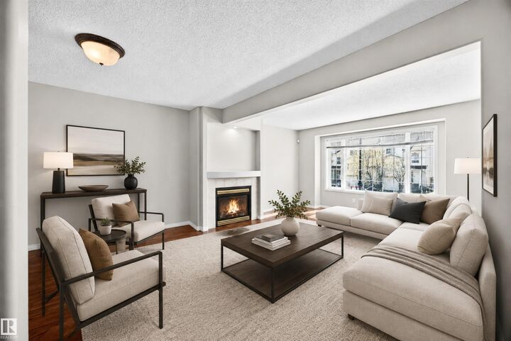 Property Photo:  9935 167 Street NW 27  AB T5P 4Y6 