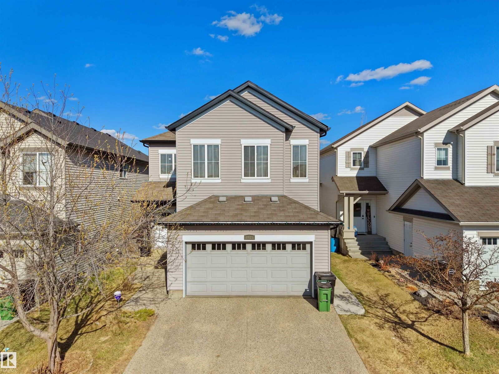 Property Photo:  1015 61 Street SW  AB T6X 0M4 
