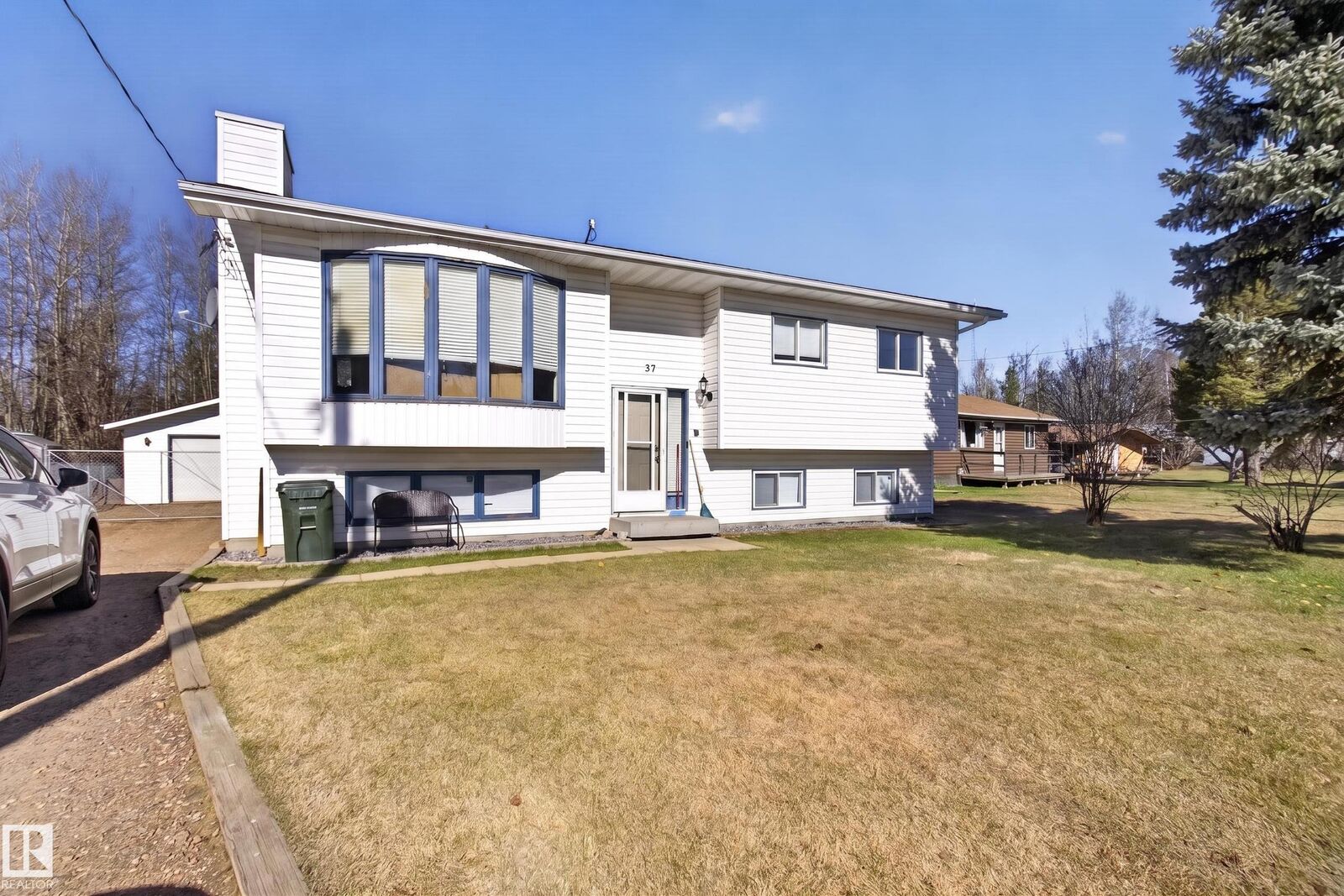 Property Photo:  51551 Rge Road 212A 37  AB T8G 1B2 