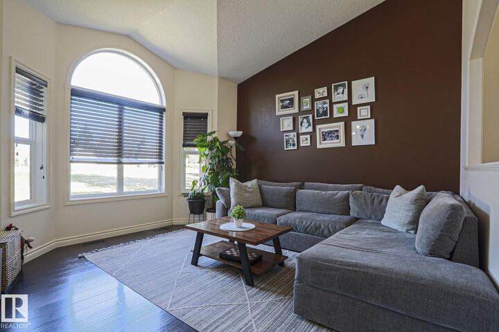 Property Photo:  737 Lakeside Drive  AB T7Z 2V7 