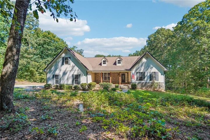 Property Photo: 5925 Cantrell Circle GA 30041