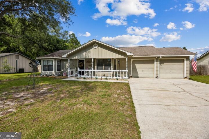 Property Photo:  204 N Woodvalley Drive  GA 31548 