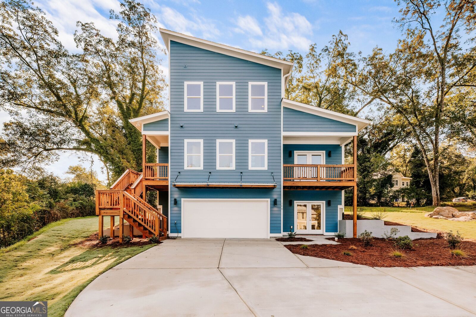 Property Photo:  146 N Peter Street  GA 30601 