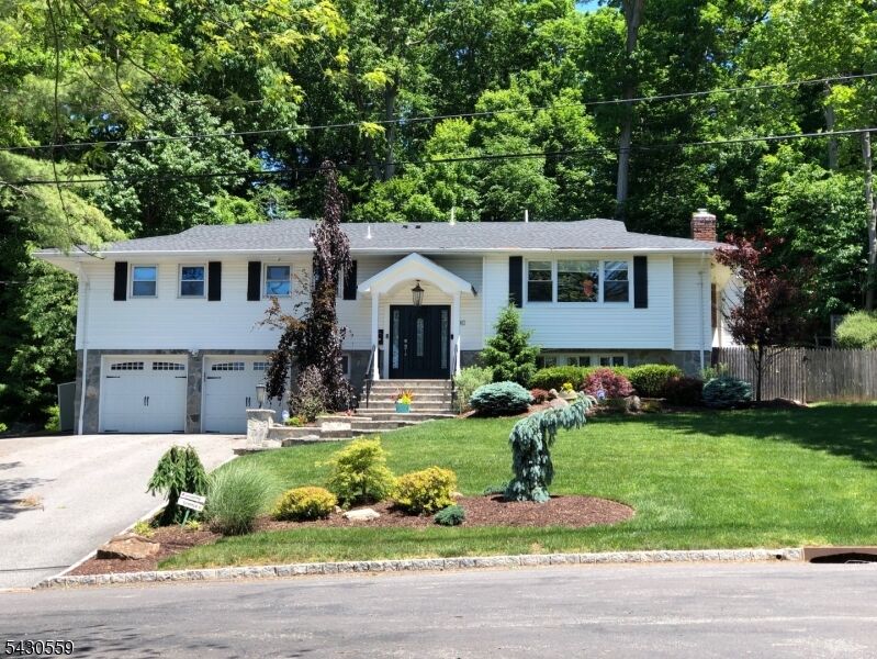 Property Photo:  40 Rumson Rd  NJ 07039 