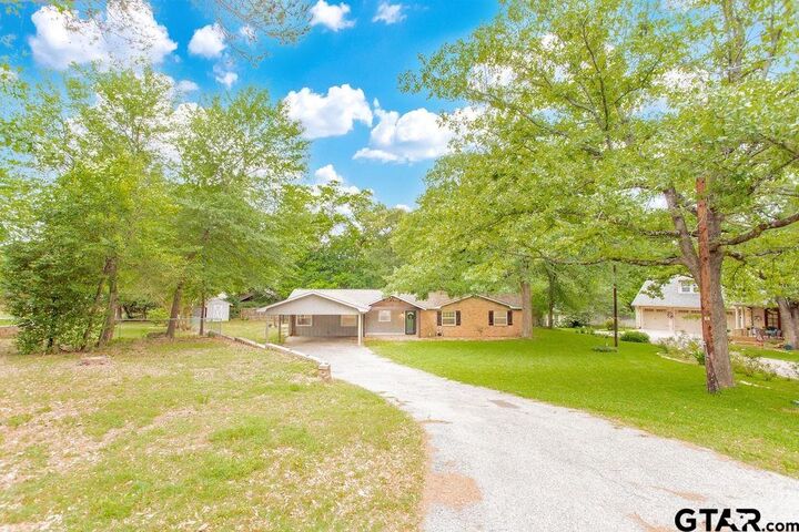 Property Photo:  105 Grass Knoll Dr.  TX 75771 