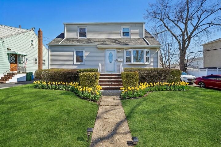 Property Photo:  847 Dennis Pl  NJ 07036 