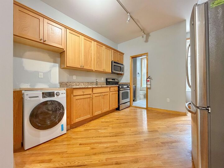 Property Photo:  402 Grand St 3N  NJ 07030 