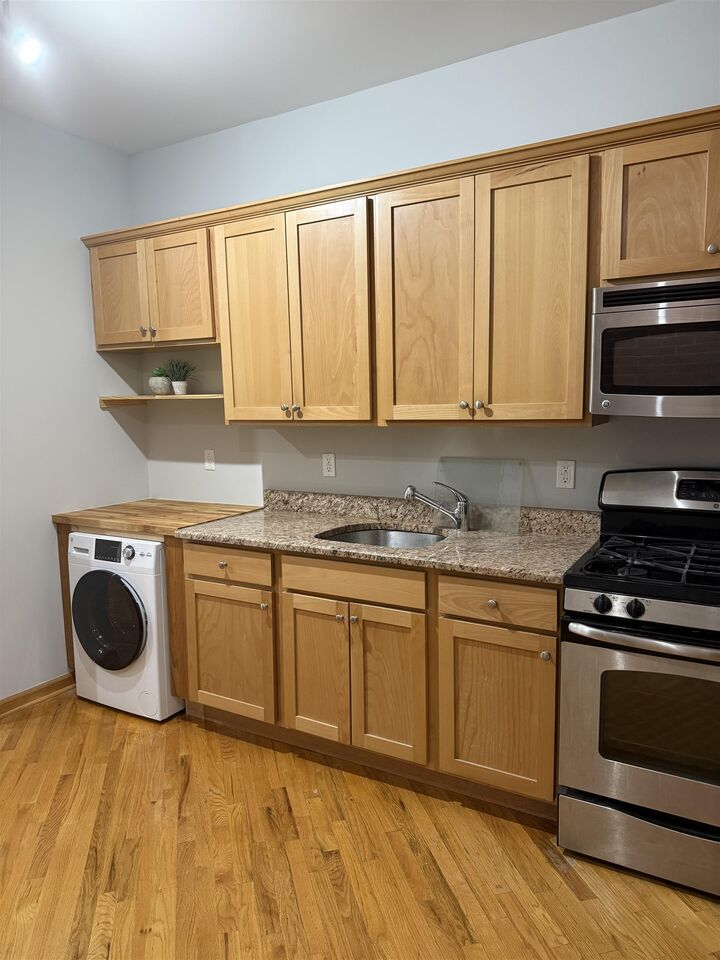 Property Photo: 402 Grand St 3N NJ 07030