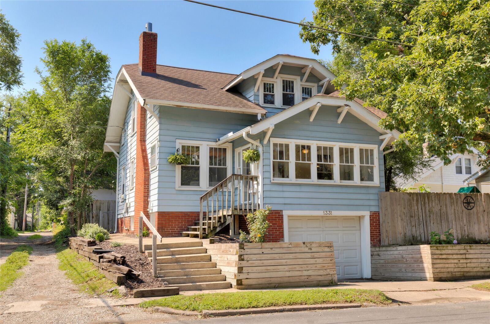 Property Photo:  1331 Mattern Avenue  IA 50316 