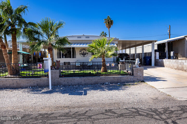 Property Photo:  3041 Erwin Ln  AZ 86404 