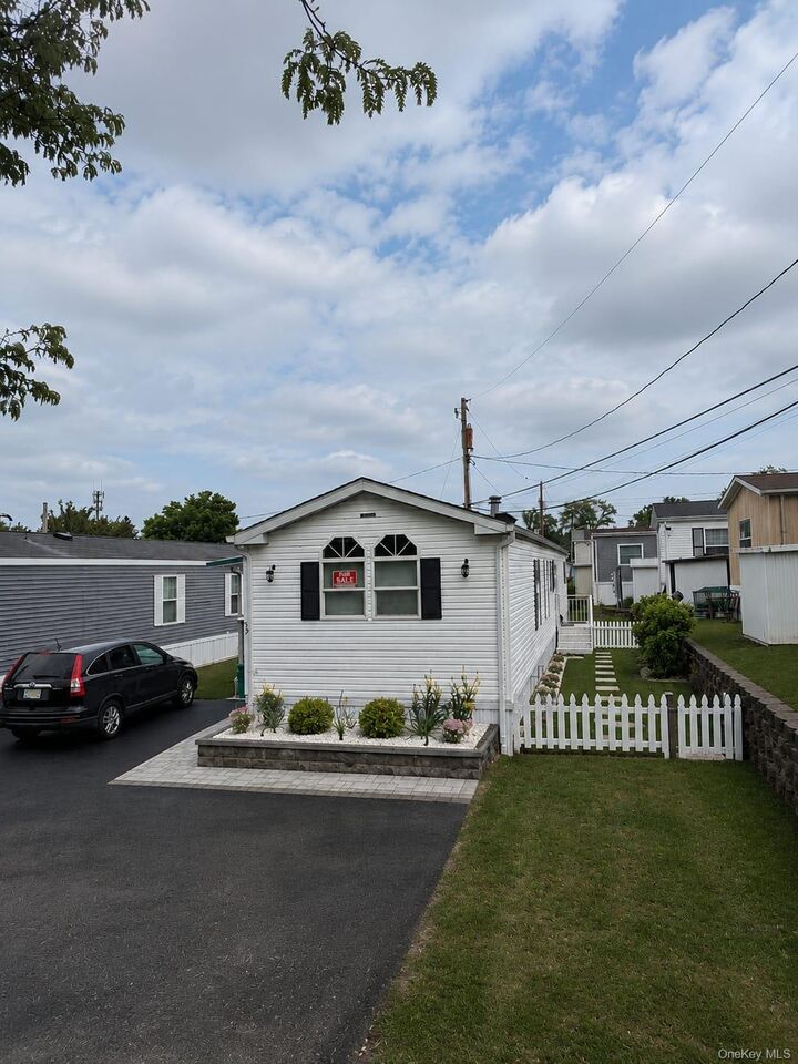 Property Photo:  57 W Mountain View  NY 10980 