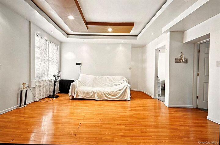 Property Photo:  1015 Anderson Avenue 5A  NY 10452 