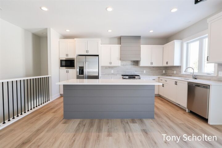 Property Photo: 5145 Blendon Meadow Circle 28 MI 49426-6800