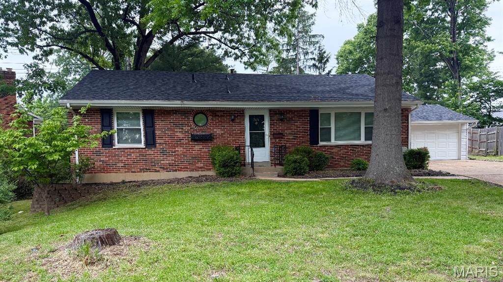 Property Photo:  1171 Ascot Lane  MO 63122 