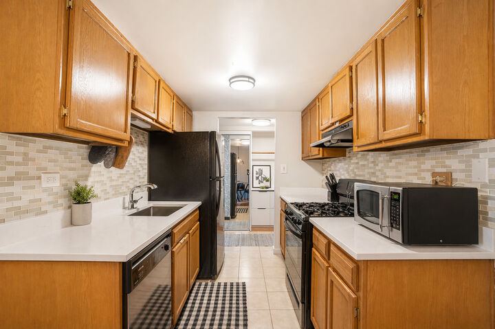 Property Photo:  7930 Woodglen Lane 209  IL 60516 