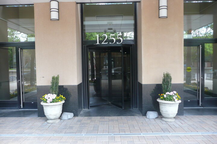 Property Photo:  