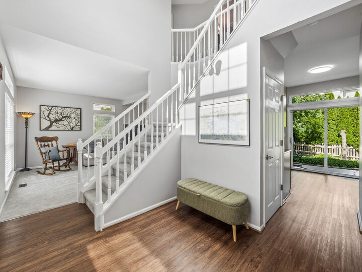 Property Photo:  341 S Clearview Circle  IL 60073 