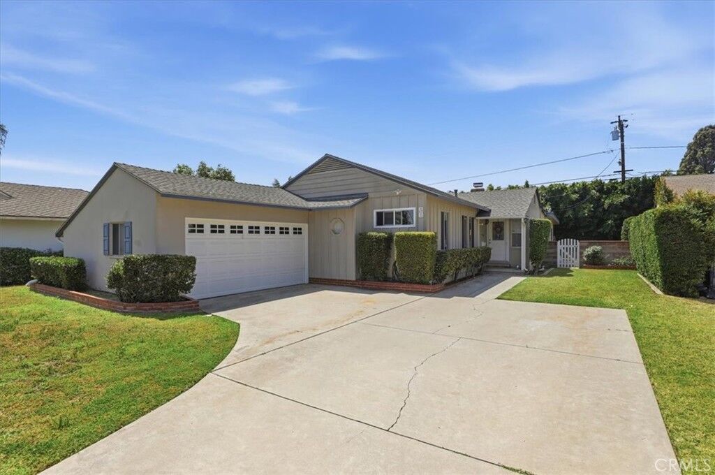 Property Photo:  9155 Arrington Avenue  CA 90240 