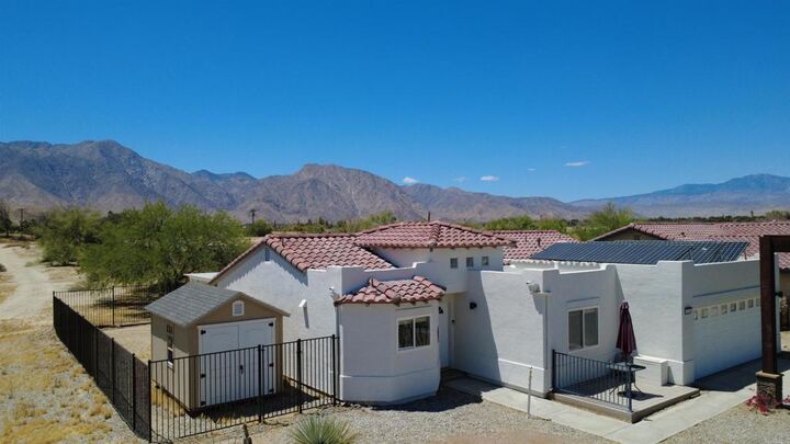 Property Photo:  2830 Back Nine Dr  CA 92004 