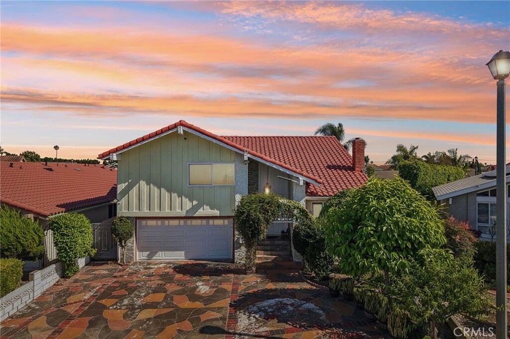 Property Photo:  5302 Clark  CA 92683 