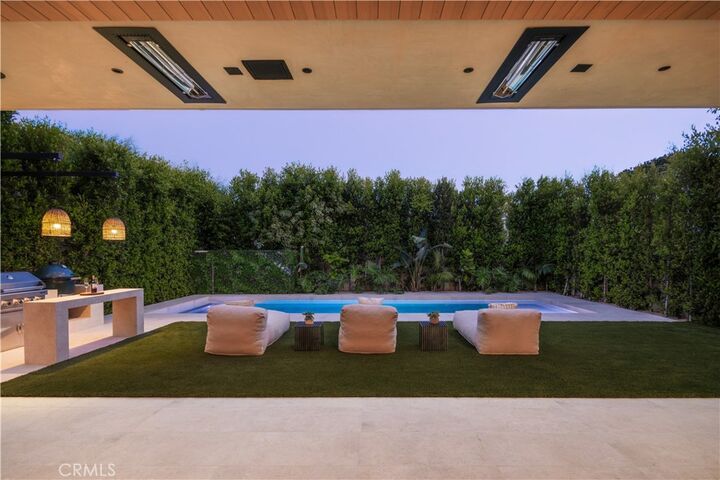 Property Photo:  14758 Morrison Street  CA 91403 