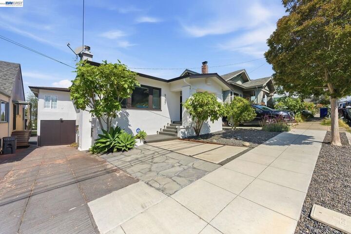 Property Photo:  5137 Fairfax Ave  CA 94601 