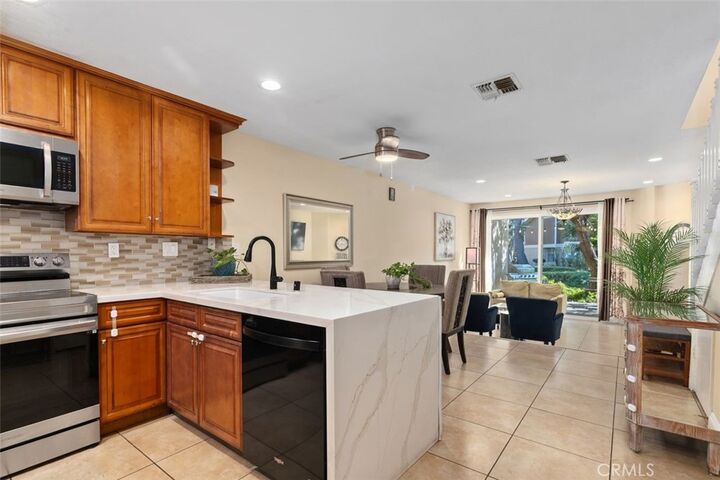 Property Photo:  223 Pineview  CA 92620 