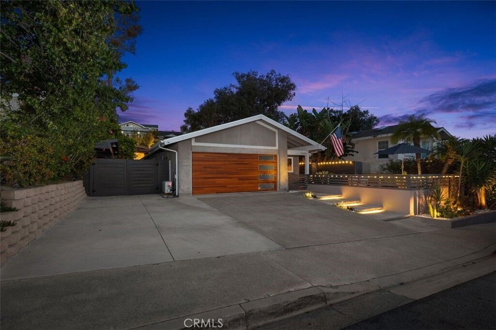 Property Photo:  23356 Via Ronda  CA 92691 
