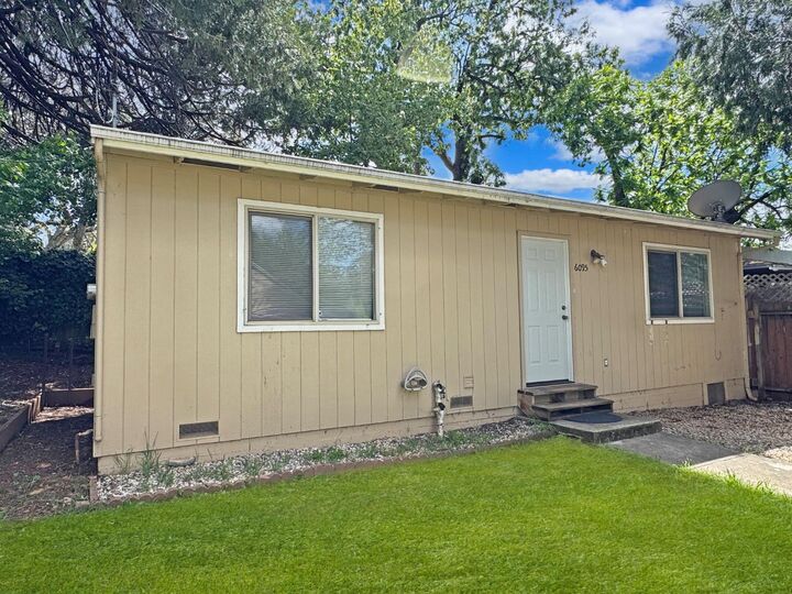 Property Photo:  609 Kechely Court  CA 95945 