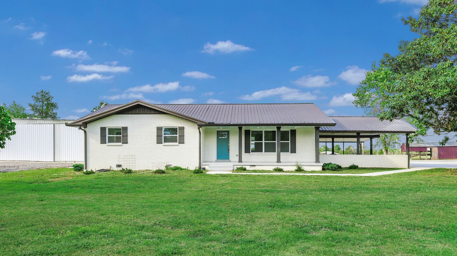 Property Photo:  1944 Weeks Rd  TN 37127 