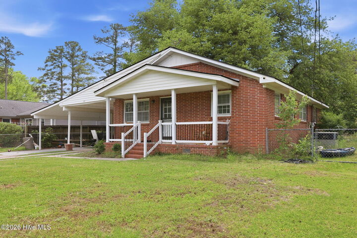 Property Photo:  103 Arthur Court  NC 28546 