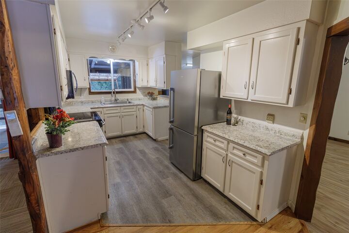 Property Photo:  32686 Snyder Hill Lane  MT 59864 