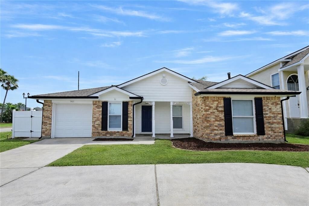 Property Photo: 1401 Drake Lane LA 70053