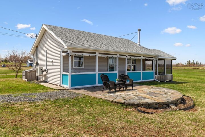 Property Photo:  27 Island View Crescent  NS B0K 1H0 