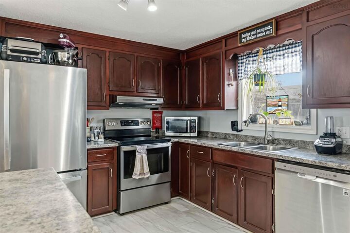Property Photo:  904 Carol Street  NS B0P 1R0 